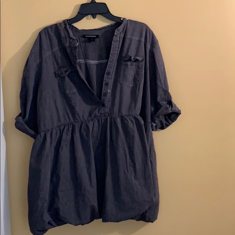 Women’s shirt